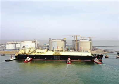 “阿爾瓦”號靠泊天津LNG碼頭 保障春節期間華北地區天然氣穩定供應